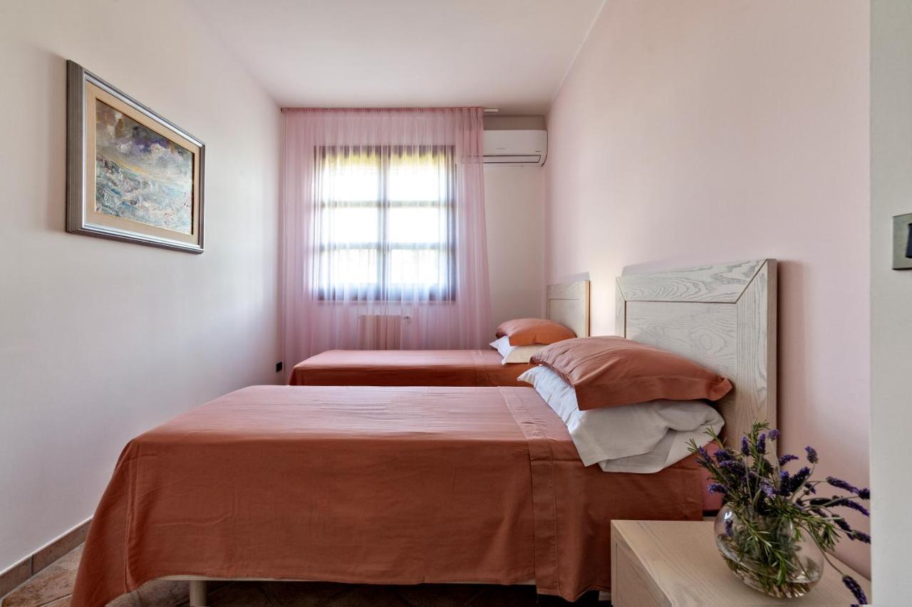 Olive Garden House Villa Borgagne Buitenkant foto