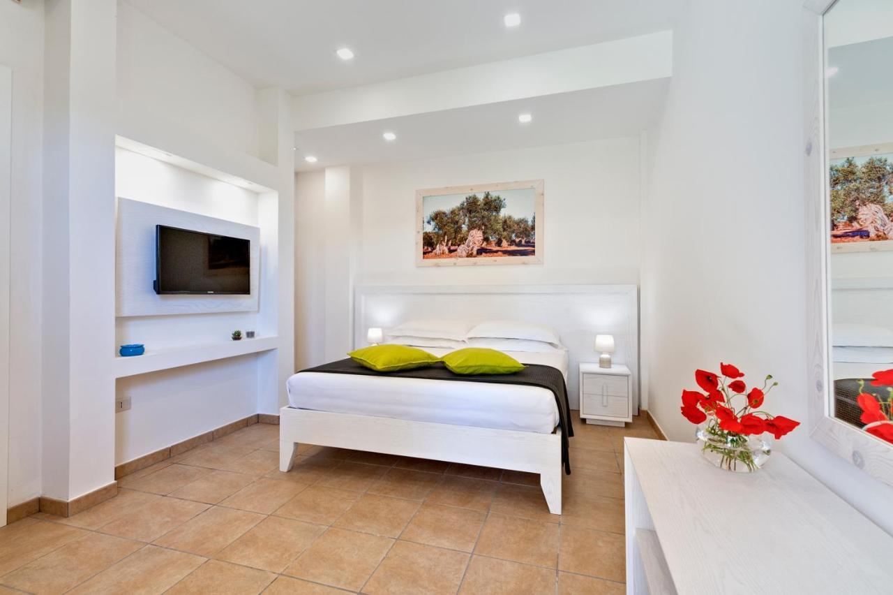 Olive Garden House Villa Borgagne Buitenkant foto